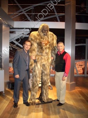 Junto a Iker y el Yeti en 4 milenio.jpg