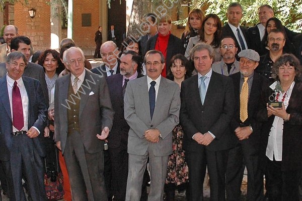 Humoristas con Minisatro Cultura y Rector Univ de Alcala en Premio Quevedos 2008.jpg