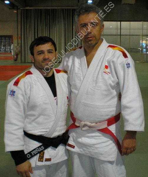 Con el campen y olmpico Oscar Peas.jpg